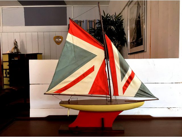 Yacht de Bassin Union Jack