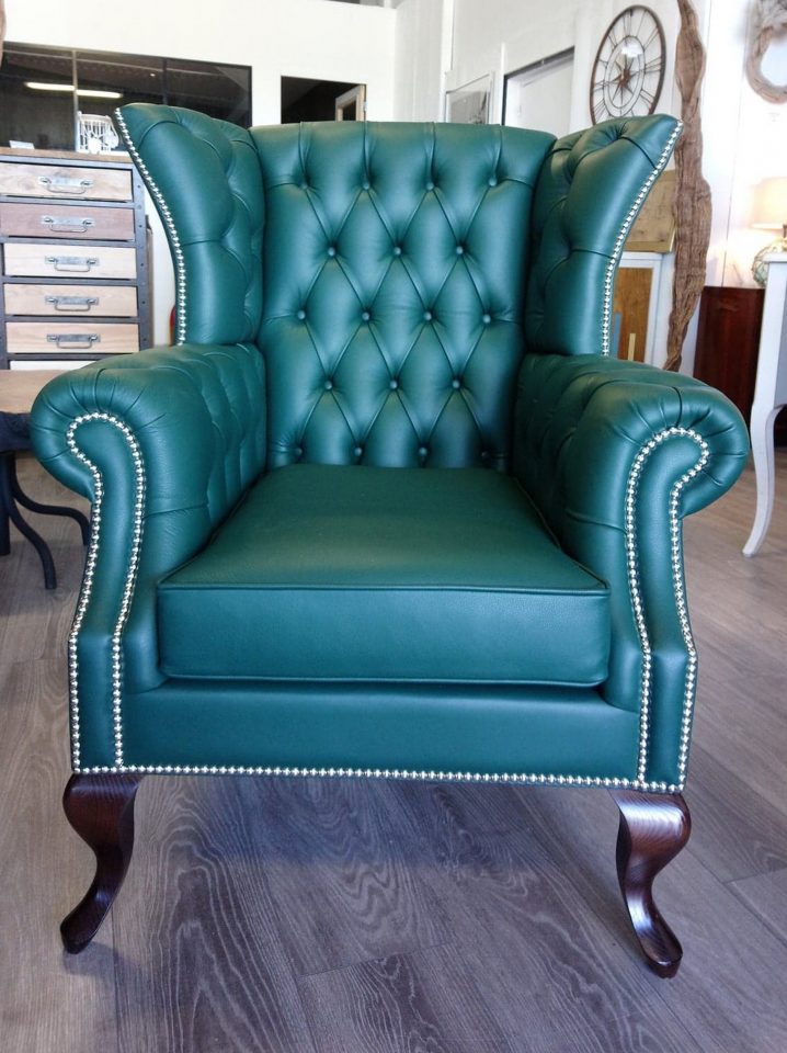 Lot De 2 Fauteuils Style Chesterfield Anglais - Bois Foncé Et Cuir Vert - Occasion