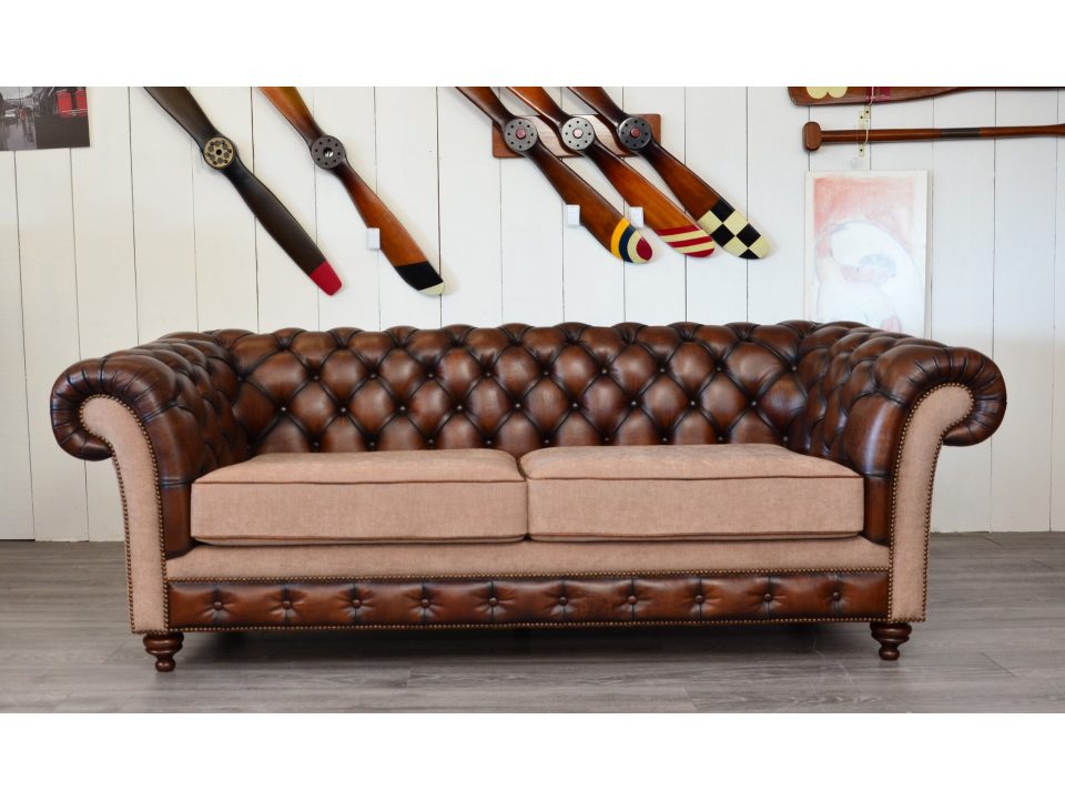 Canapé Chesterfield WINDSOR 3 places - 2 coussins - cuir et tissu