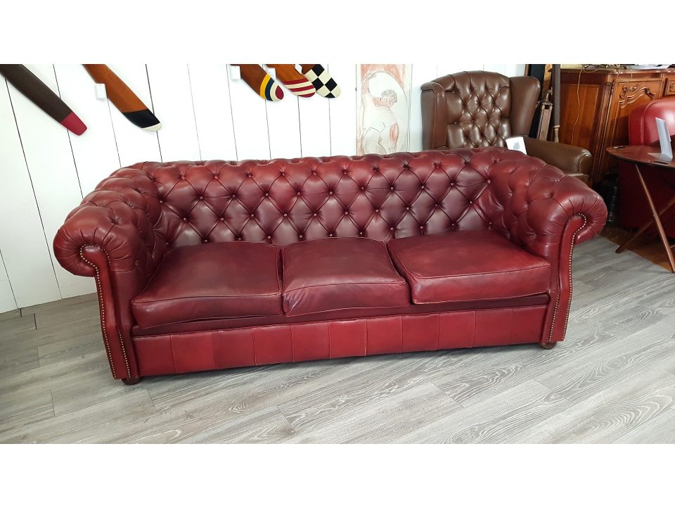 Canapé Chesterfield COOK bordeaux 6A 3 places