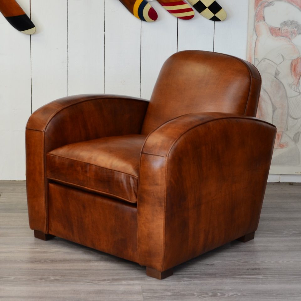 Fauteuil Club NEWCASTLE - Marron foncé antiquaire P1664 - Plumes - Modification profondeur