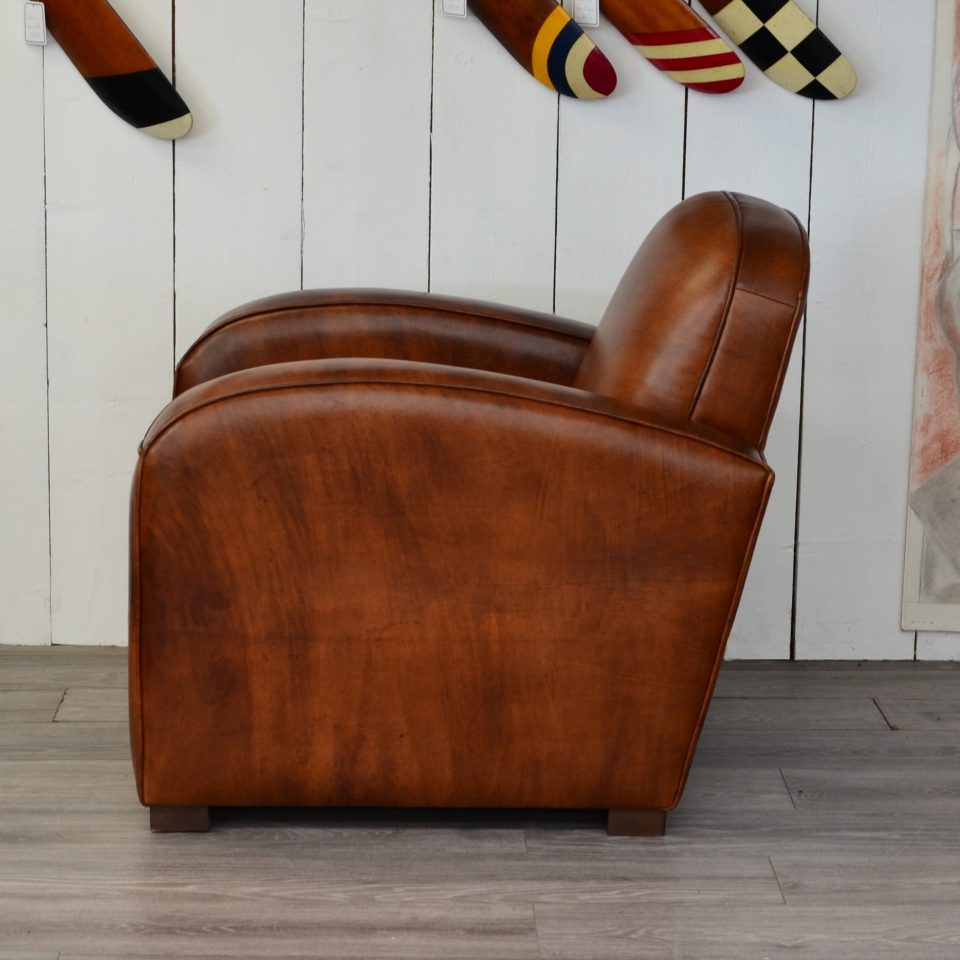 Fauteuil Club NEWCASTLE - Marron foncé antiquaire P1664 - Plumes - Modification profondeur